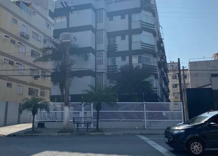 Apartamento para 6 pessoas, Praia Enseada-Guarujá próximo da praia